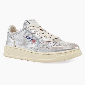 Autry Medalist Leather Low-Top Sneakers